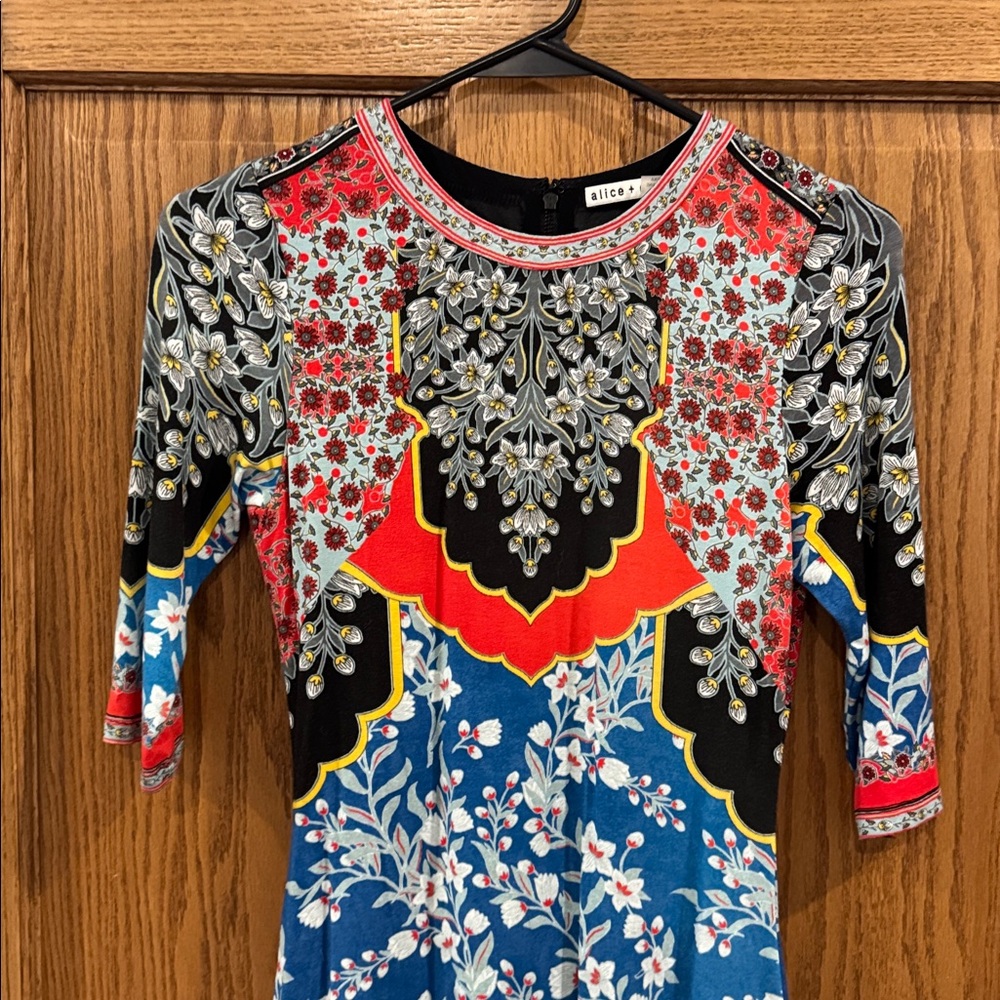 Alice + Olivia Delora Fitted Mock Neck Dress SZ 2 - Picture 7 of 11